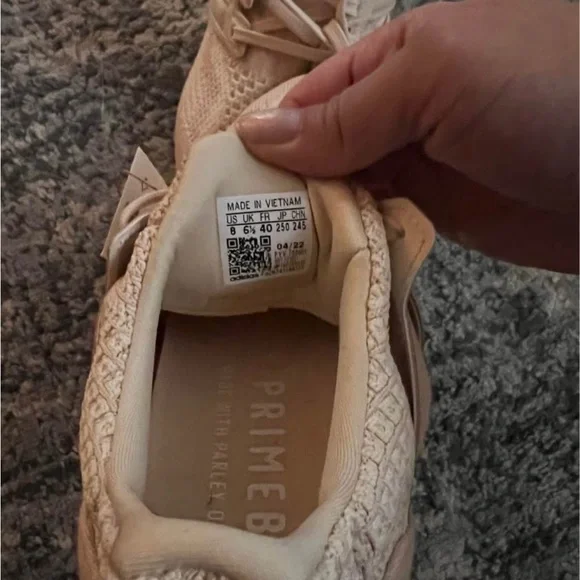 ❤️SOLD❤️Ultraboost 5.0 DNA Light pink
Womens sz 8
NWT - Picture 4 of 4